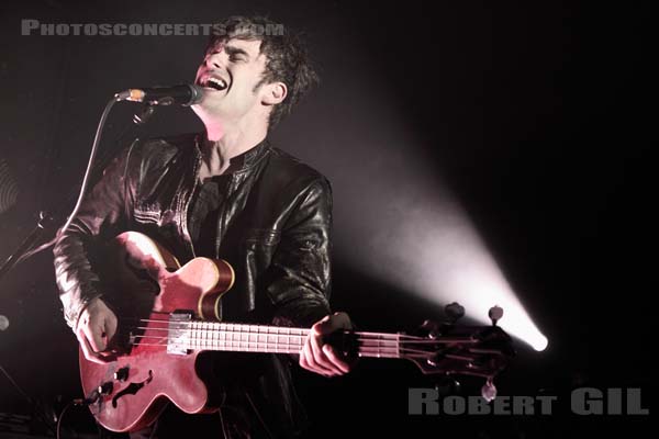 BLACK REBEL MOTORCYCLE CLUB - 2010-05-12 - PARIS - Le Bataclan - Robert Levon Been
